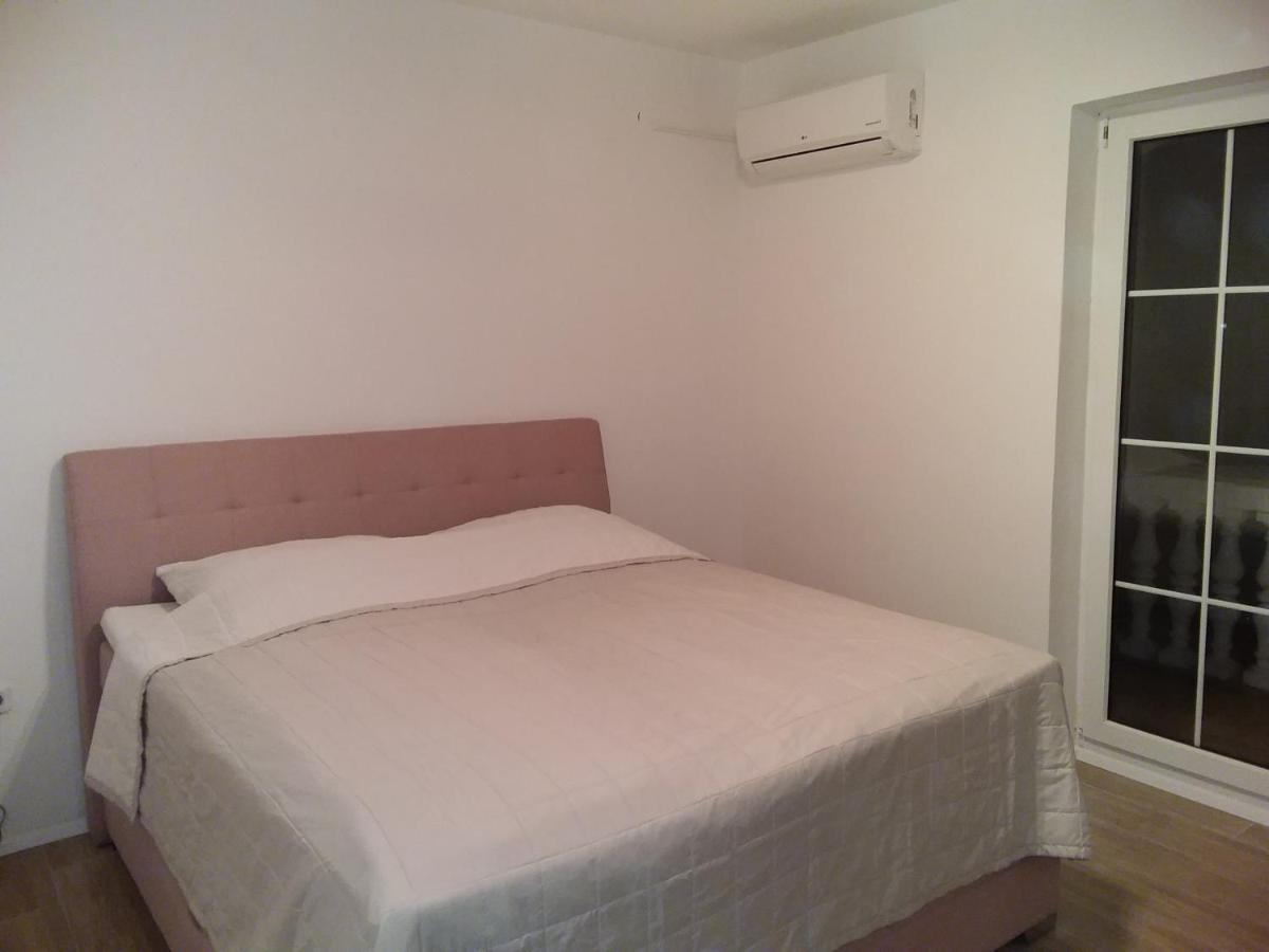 House Apartments Ariamare Пореч Экстерьер фото
