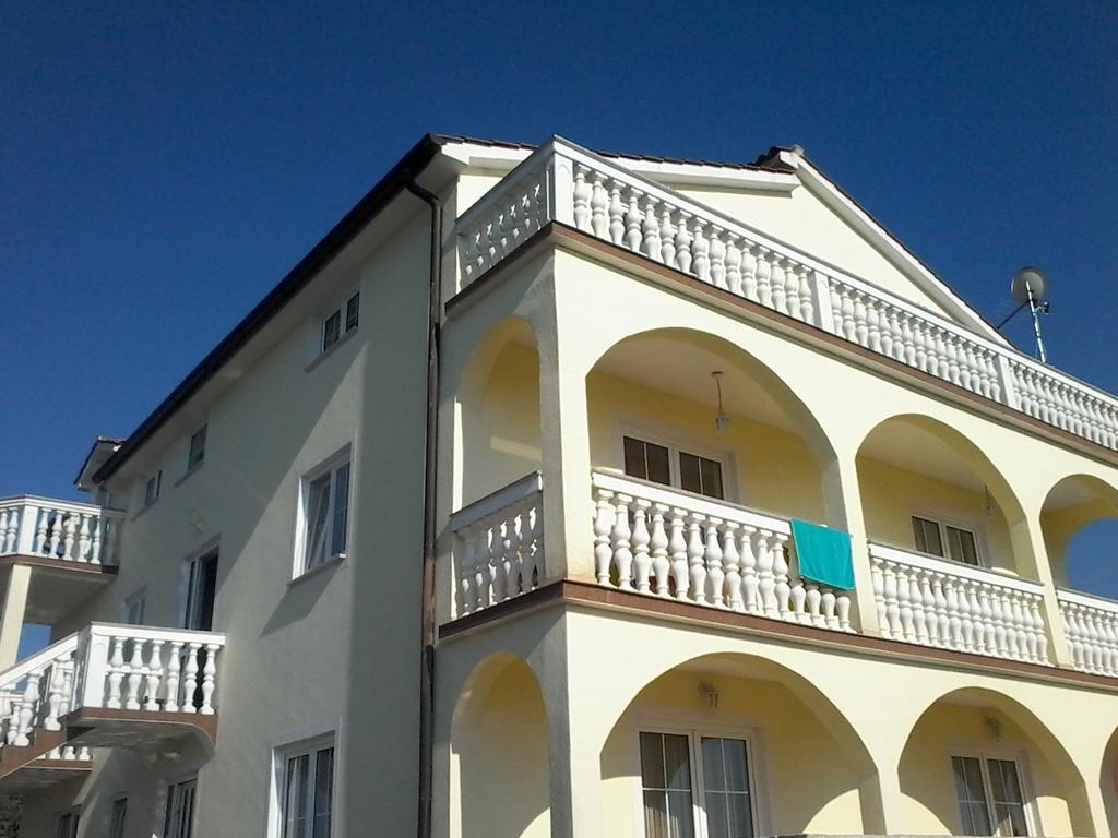 House Apartments Ariamare Пореч Экстерьер фото