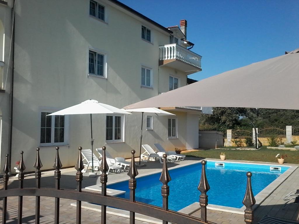 House Apartments Ariamare Пореч Экстерьер фото