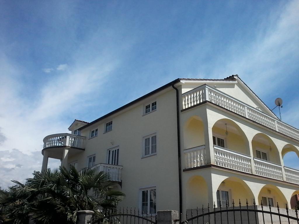 House Apartments Ariamare Пореч Экстерьер фото