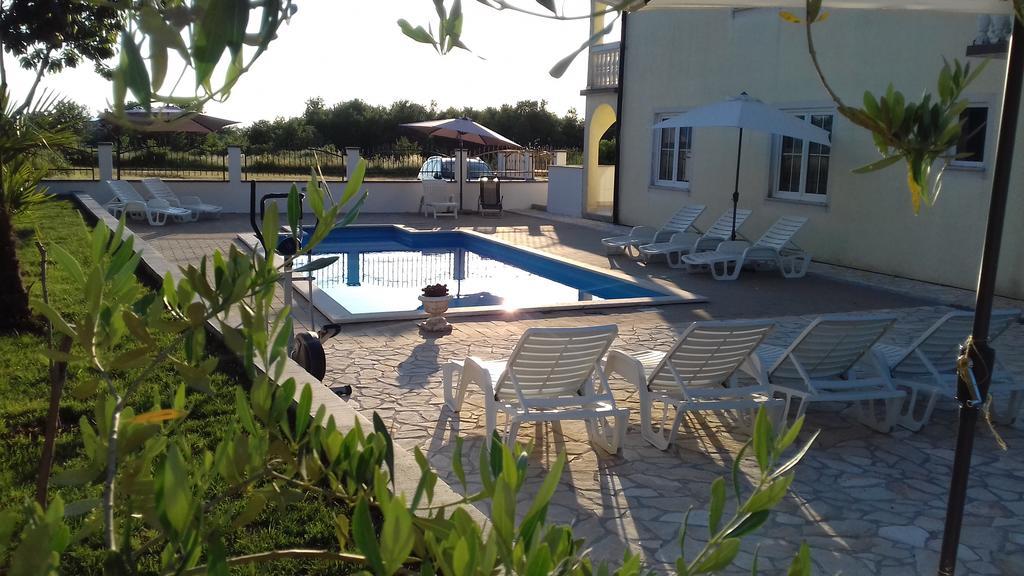 House Apartments Ariamare Пореч Экстерьер фото