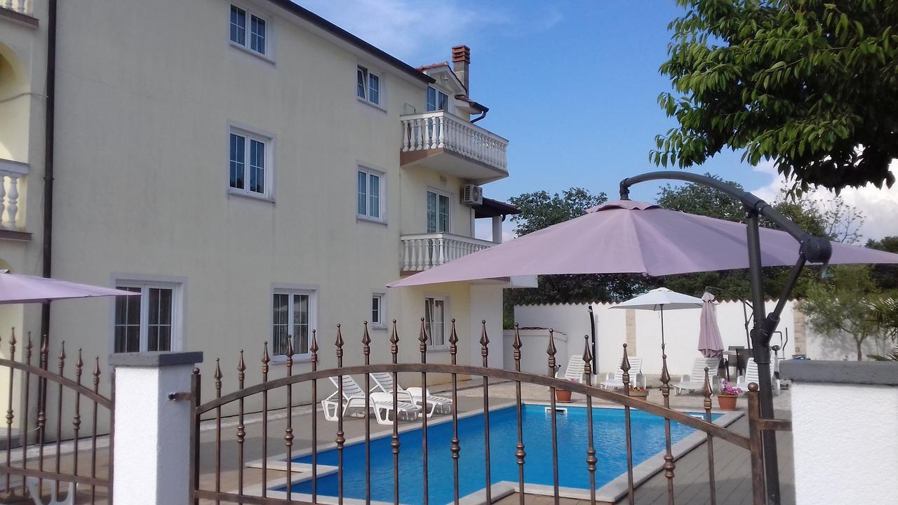 House Apartments Ariamare Пореч Экстерьер фото