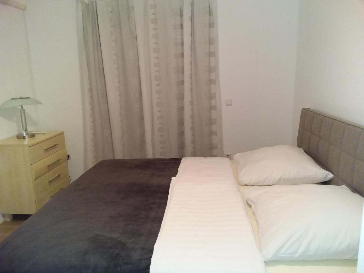 House Apartments Ariamare Пореч Экстерьер фото