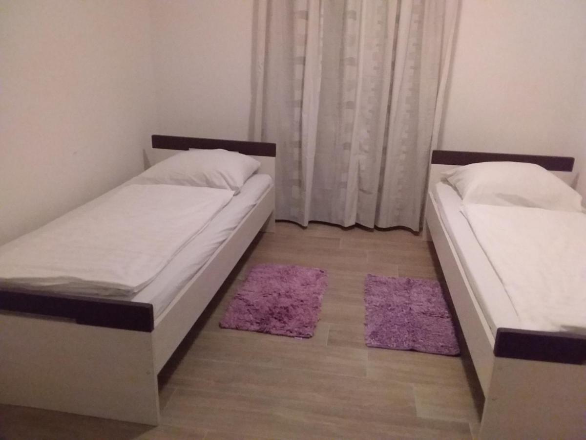 House Apartments Ariamare Пореч Экстерьер фото
